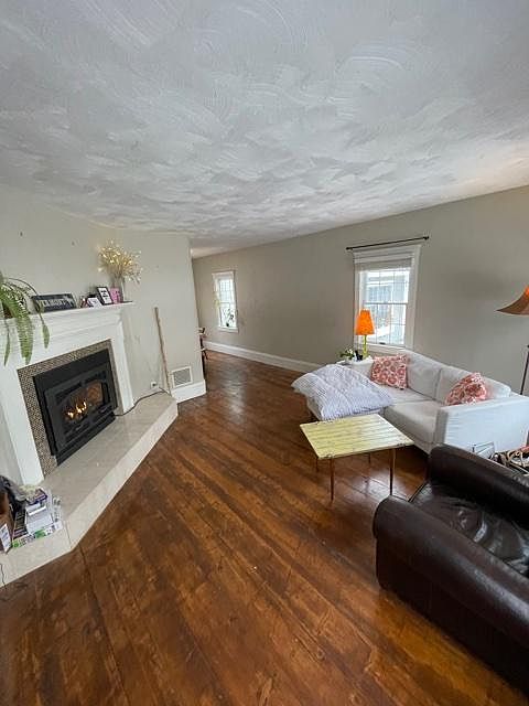 Living Room with propane fireplace