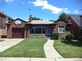 16581 Wilson Ave, Eastpointe, MI 48021