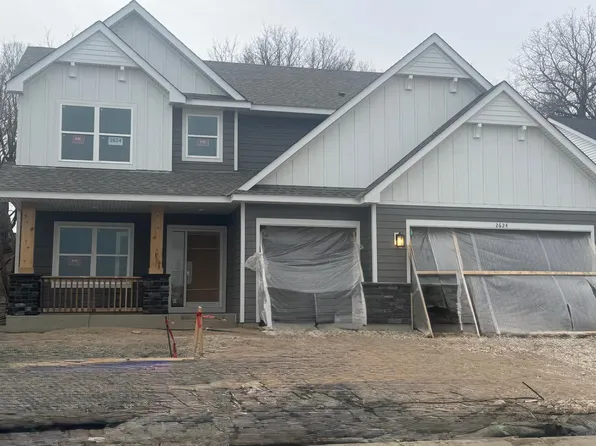 2624 Aspen Dr, Shakopee, MN 55379