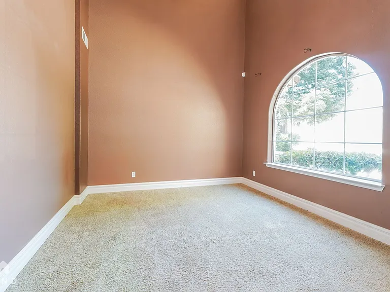 9351 Palmerson Dr — Photo 6