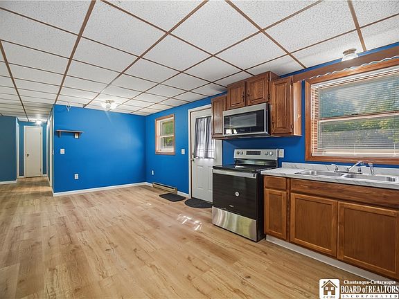 4th image of 2754 Burton Rd