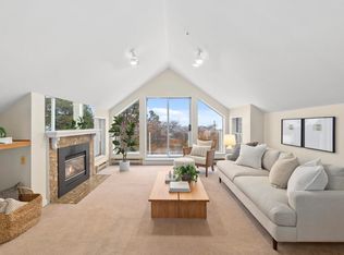 3274 W 1st Ave, Vancouver, BC V6K1H5