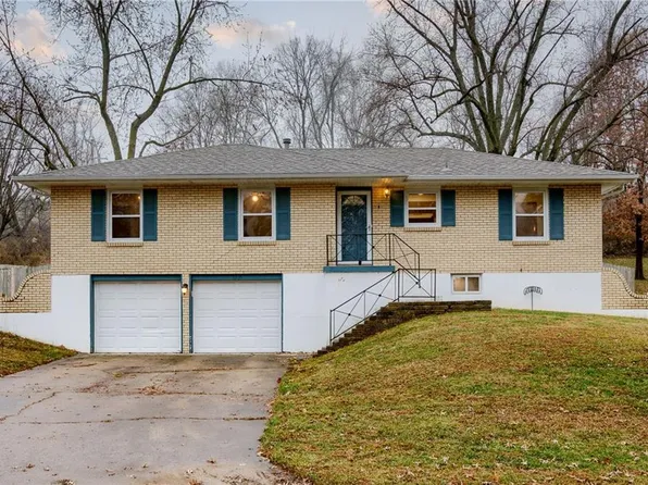 11235 E Thompson St, Sugar Creek, MO 64054