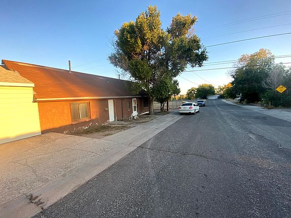 2nd image of 821 W Main St #1
