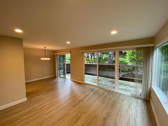 5th image of 100 98th Ave NE
