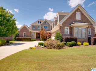 28 Walnut Cove Blvd SW, Huntsville, AL 35824