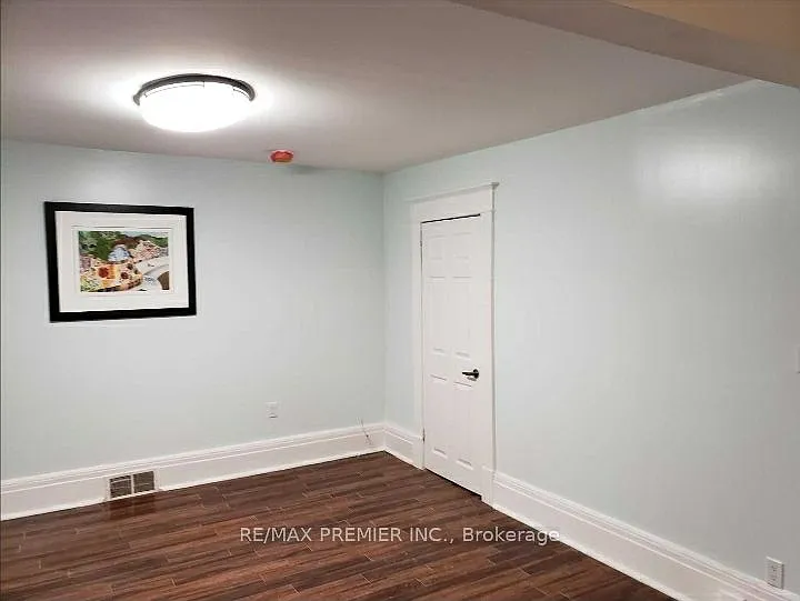119 Agnes St #1 — Photo 3