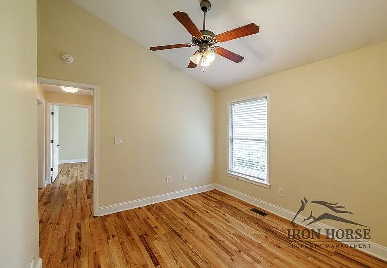 130 Mandy Dr — Photo 13