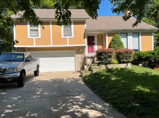 11625 Earnshaw St, Overland Park, KS 66210