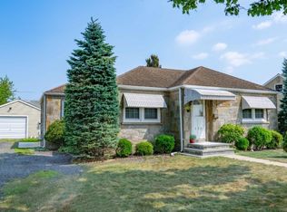 118 N 9th Ave, Manville, NJ 08835