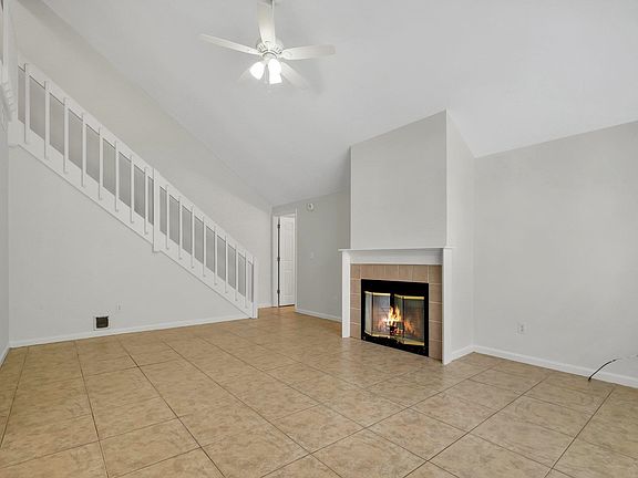 4th image of 1726 Augustine Pl
