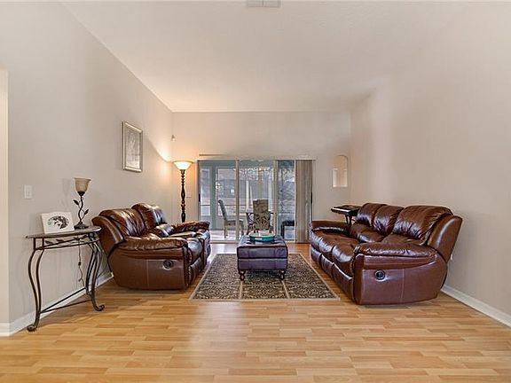 3rd image of 69 Pleasent Hill Dr