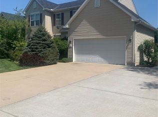 713 S Lake St, Amherst, OH 44001