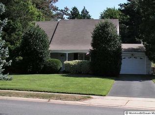 64 Warren Dr, Aberdeen, NJ 07747