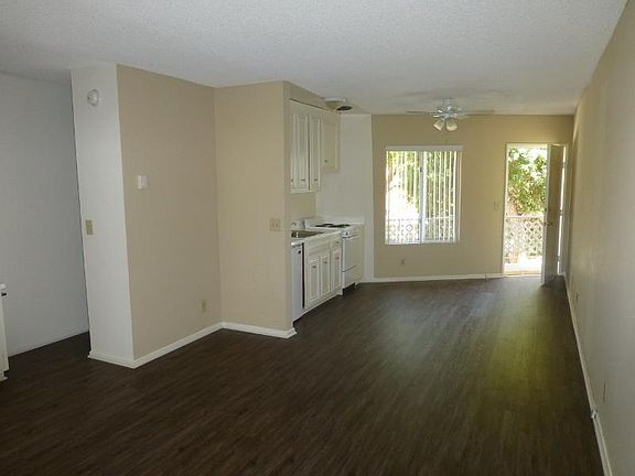 4th image of 501 Venice Blvd #10