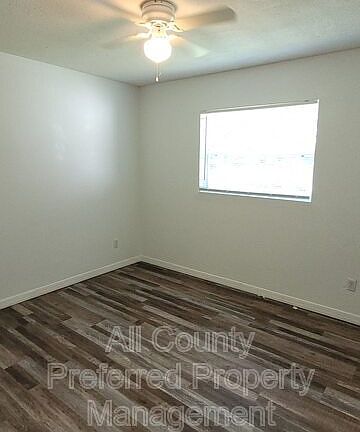 4th image of 977 Bougainvillea Dr