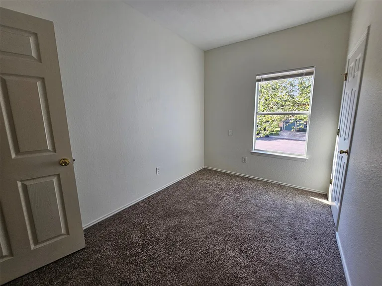 304 Windridge Village Cv — Photo 30