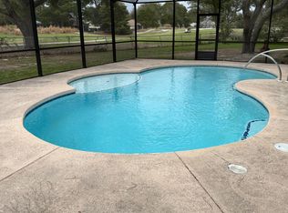 28 Country Club Rd, Shalimar, FL 32579