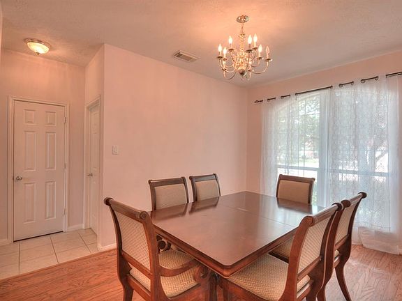 5th image of 11604 Bay Ledge Dr