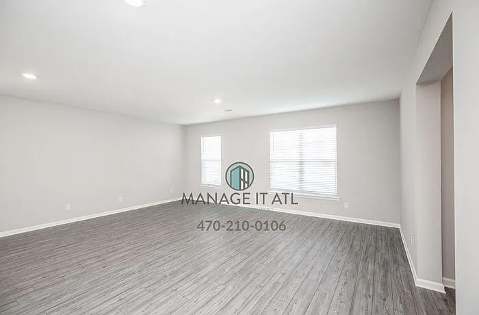Building Photo - 4816 Waxwing St