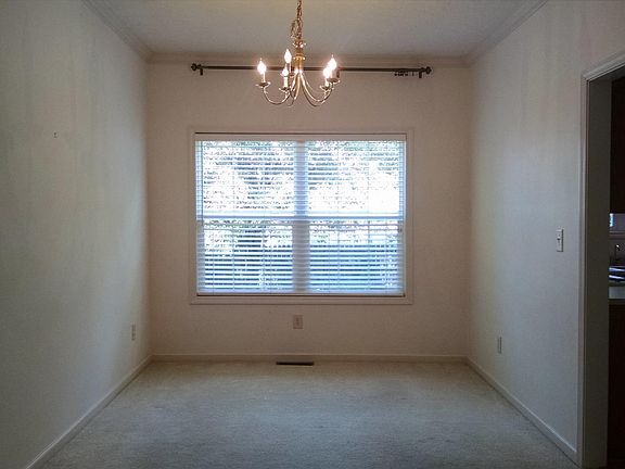 4th image of 1113 Benjamin Ln #36474/3801