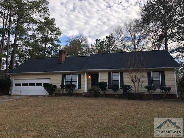 1st image of 140 Pebble Creek Dr