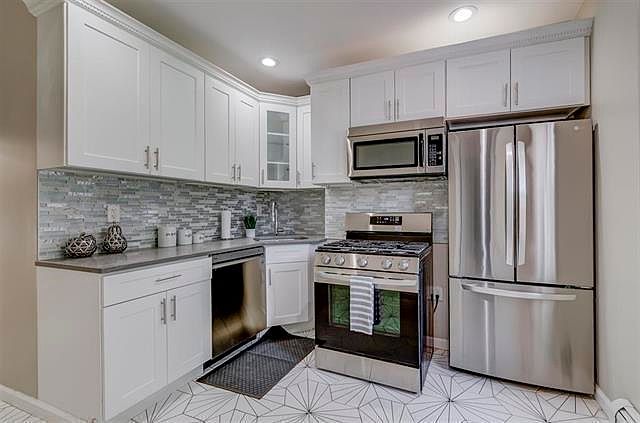 1st image of 702 Kennedy Blvd #2