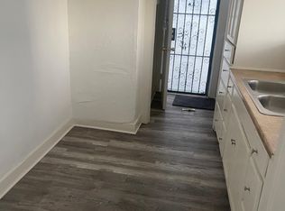 1350 W 40th Pl, Los Angeles, CA 90037