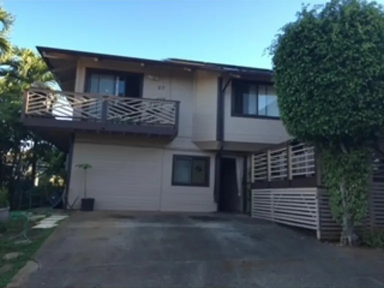 27 Haliu St #B — Photo 2