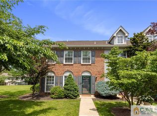 85 Chelsea Ct #11, Franklin Park, NJ 08823
