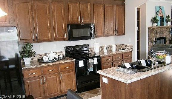 4th image of 999 Grace View Pl
