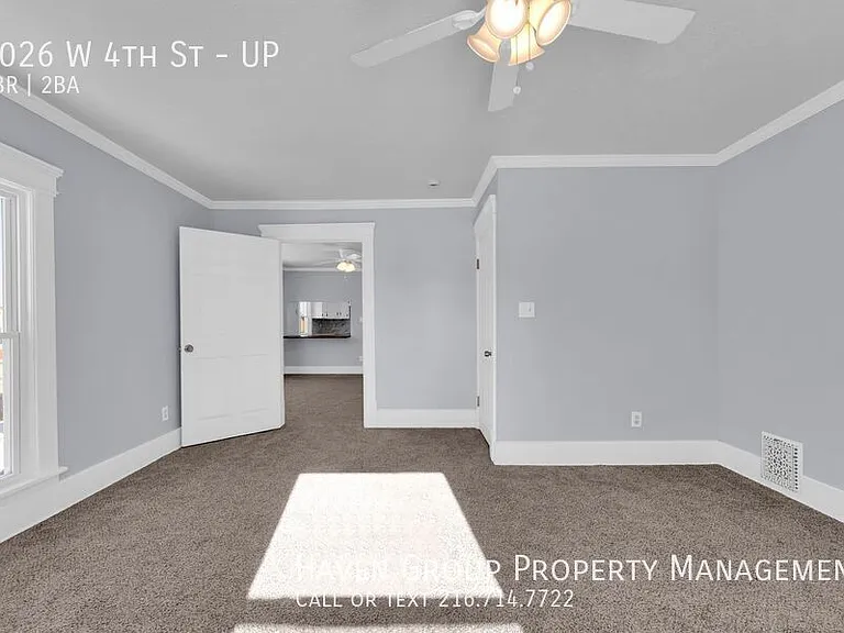 1026 W 4th St #UP — Photo 12