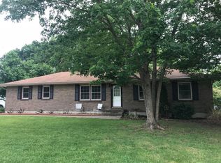 604 W Hillside Dr, Marshall, MO 65340