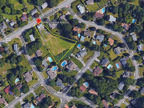 3rd image of 250 Hollywood Ave