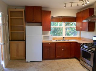 829 Santa Rita Ave, Los Altos, CA 94022