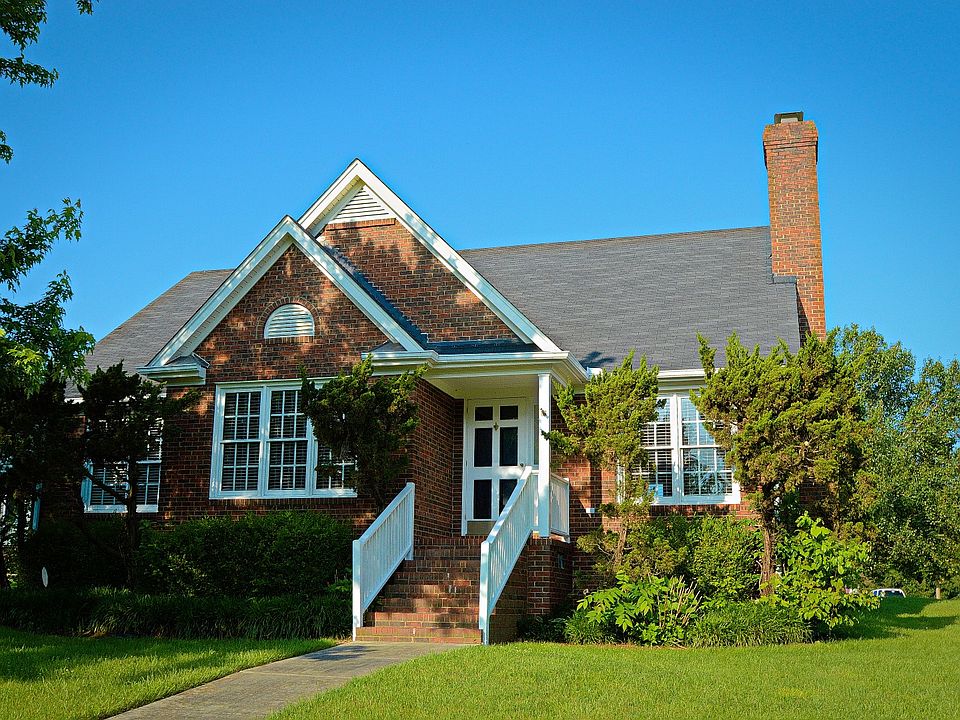1st image of 1612 Majesty Dr
