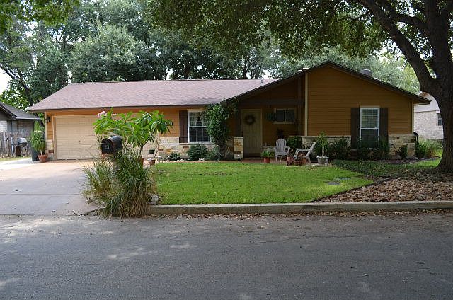 1st image of 661 Dallas St