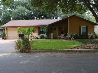661 Dallas St, New Braunfels, TX 78130