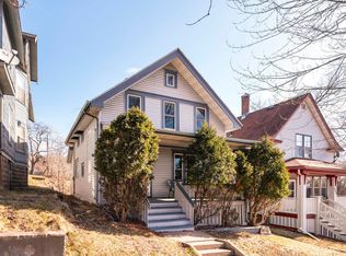 806 N 23rd Ave W, Duluth, MN 55806