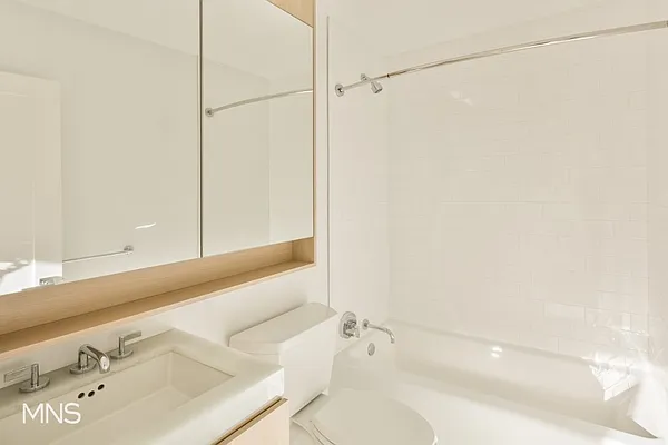 Rented by MNS | media 4