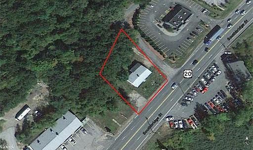 2nd image of 838 Southbridge St