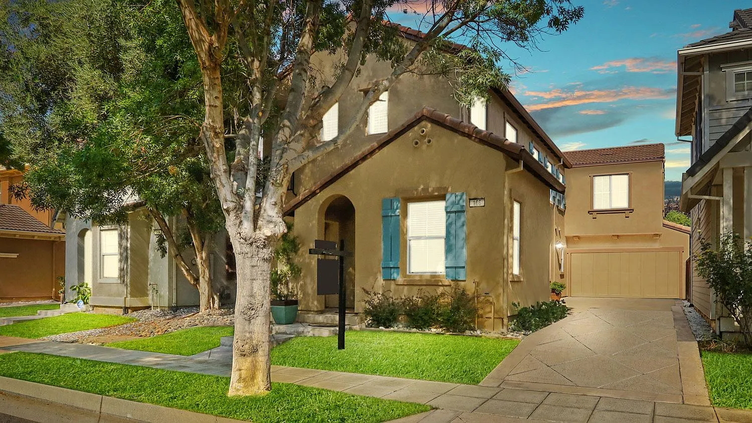 166 S Libertad St photo 1