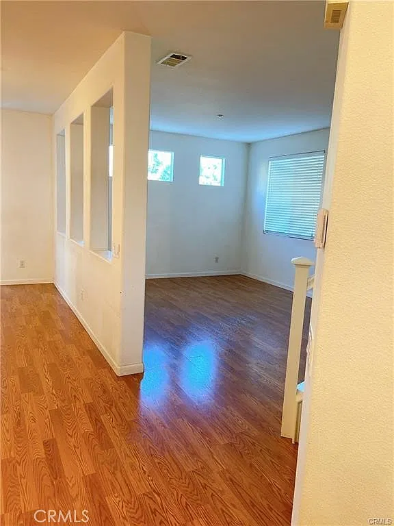 4 bed, 2.5 bath, 1980 sqft, $3,299 — Photo 4