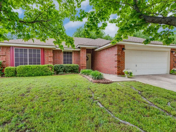 721 Sawyer Dr, Saginaw, TX 76179