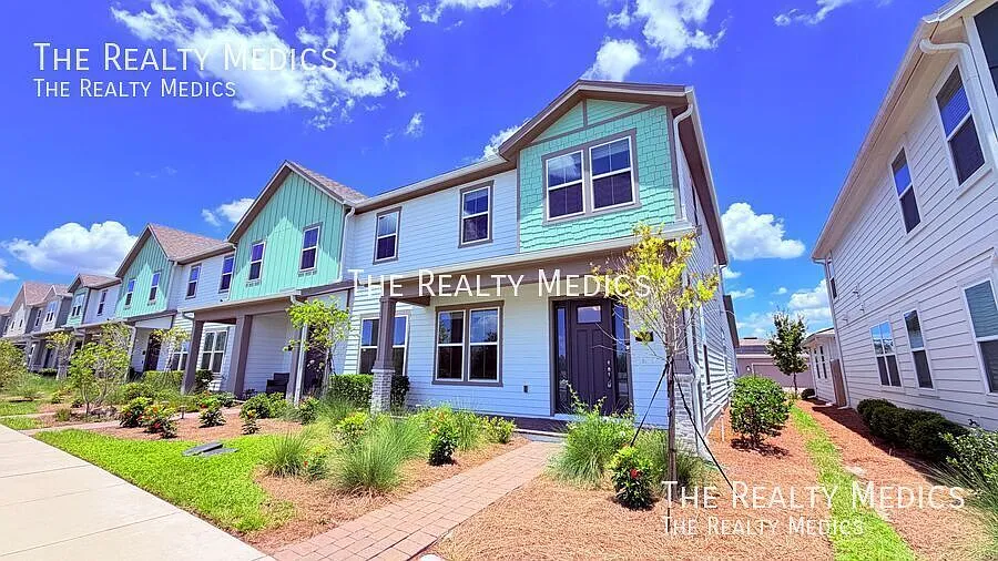 St. Cloud Weslyn Park Corner Unit Available Now! — Photo 2