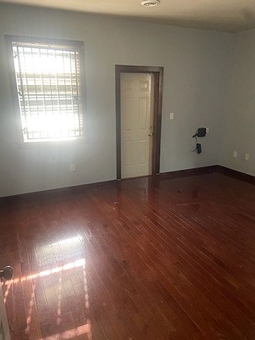 1st image of 5422 Walnut St Floor 2