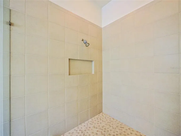 15704 Marina Bay Dr — Photo 35