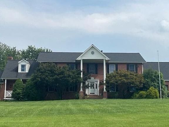 2nd image of 428 Grouse Knoll Ln