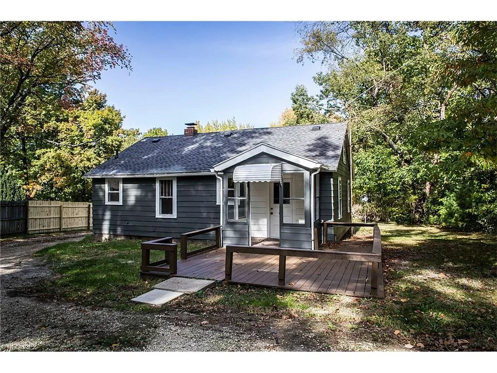1856 Vernon Odom Blvd photo 1