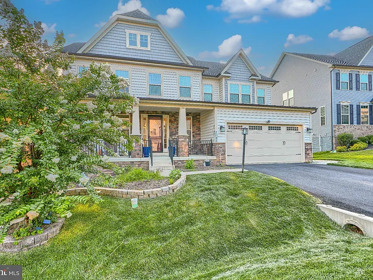 7142 Starmount Way — Photo 4